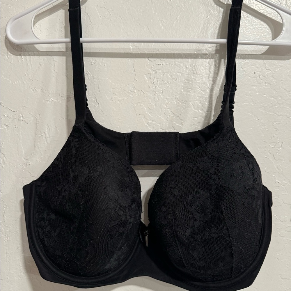Victoria’s Secret bra size 38 D